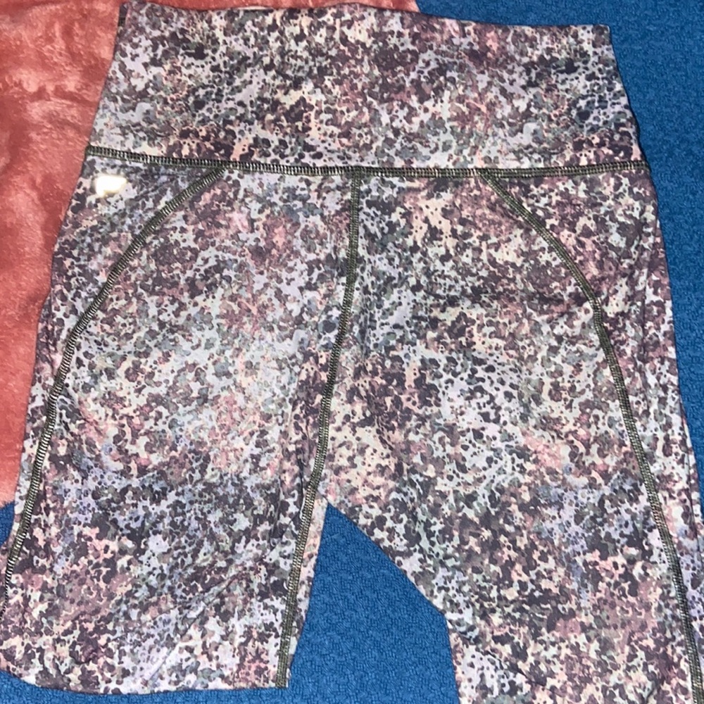 Fabletics tights - Picture 4 of 5